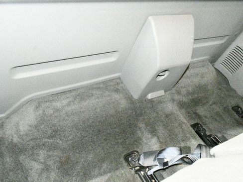 Used 2006 Chevrolet Colorado LS w/ Street Pack image 20