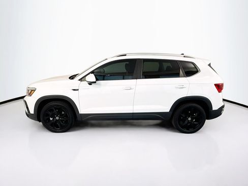 Used 2023 Volkswagen Taos SE FWD image 8