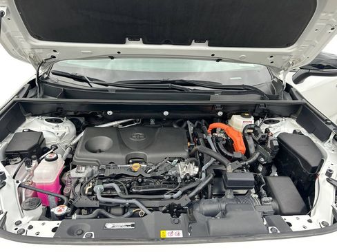 Used 2024 Toyota RAV4 XSE AWD/4WD image 14