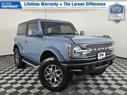Used 2024 Ford Bronco Badlands image 1