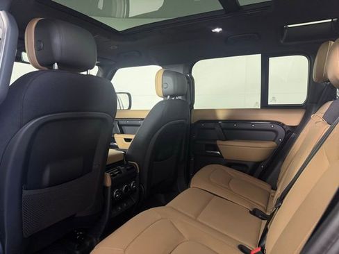 New 2025 Land Rover Defender 110 V8 image 24