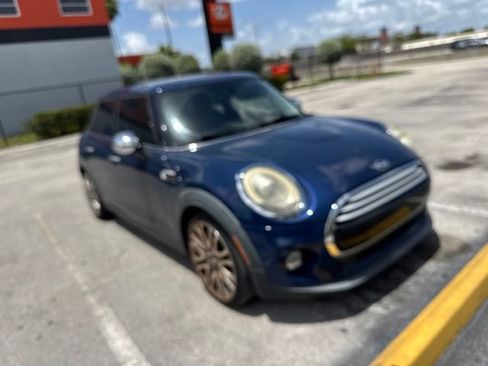 Used 2015 MINI Cooper 4-Door Hardtop FWD image 1