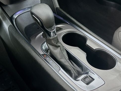 Used 2023 Chevrolet Malibu LT image 16