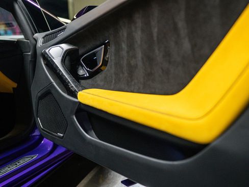 Used 2022 Lamborghini Huracan EVO image 13