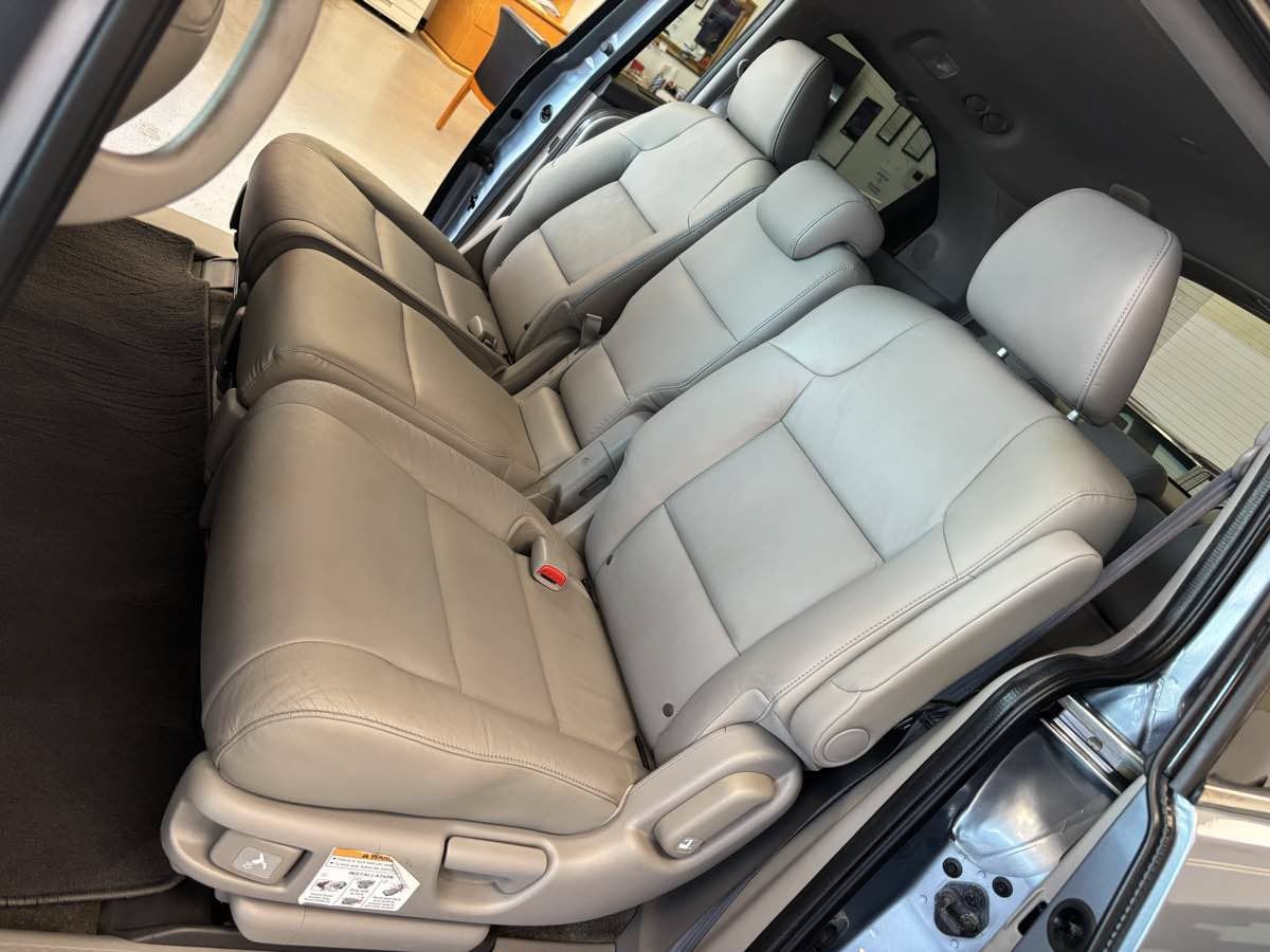Used 2012 Honda Odyssey Touring image 25