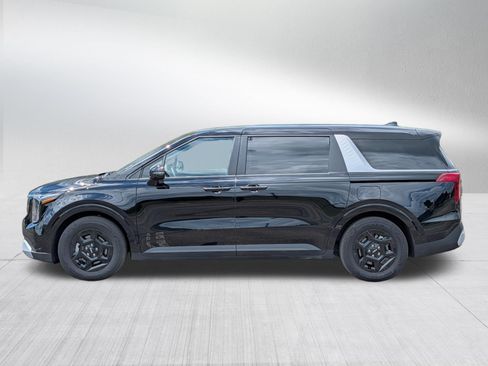 Certified 2026 Kia Carnival FWD image 4