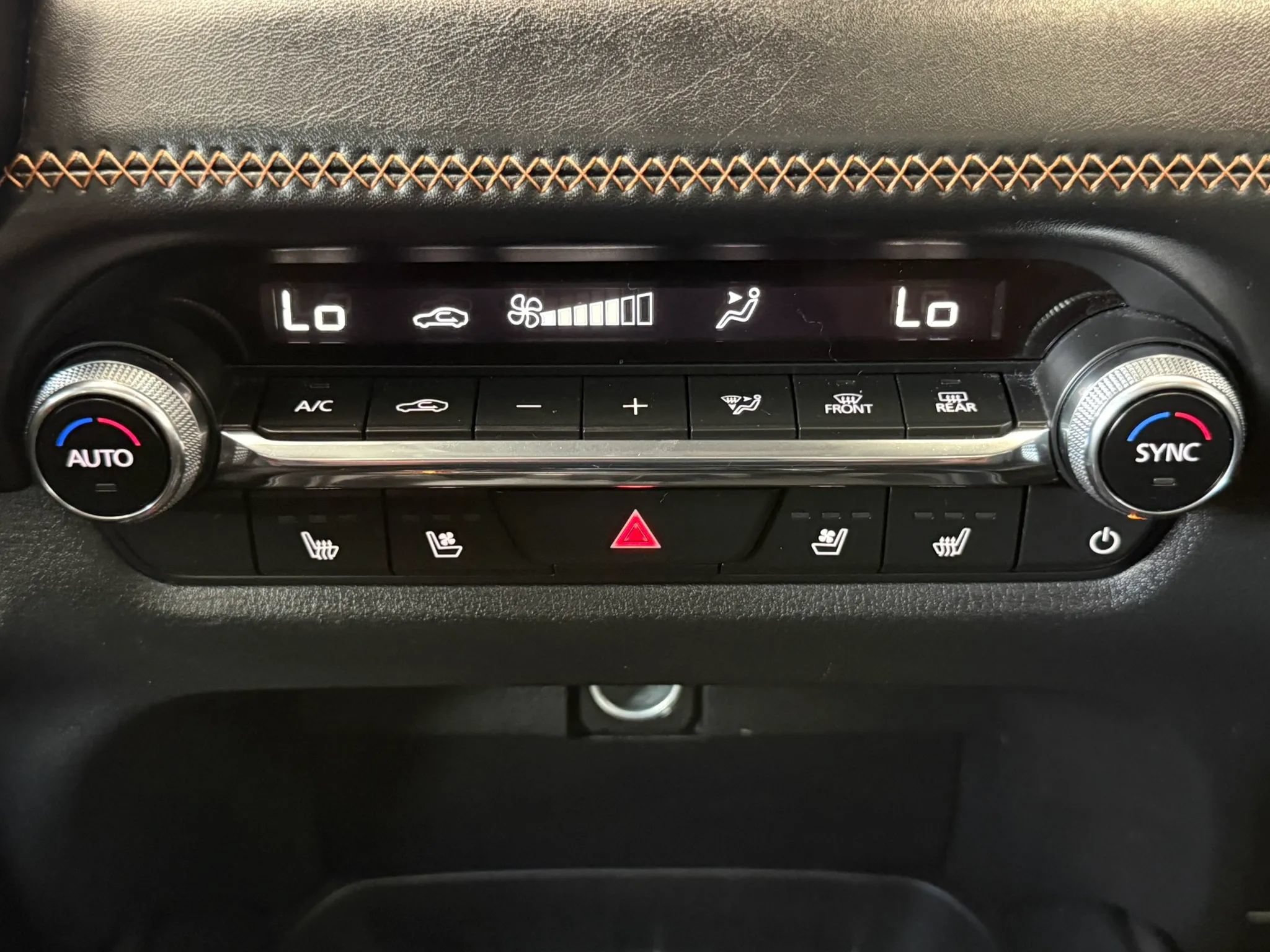 Used 2025 MAZDA CX-50 AWD 2.5 S w/ Premium Plus Pkg image 17