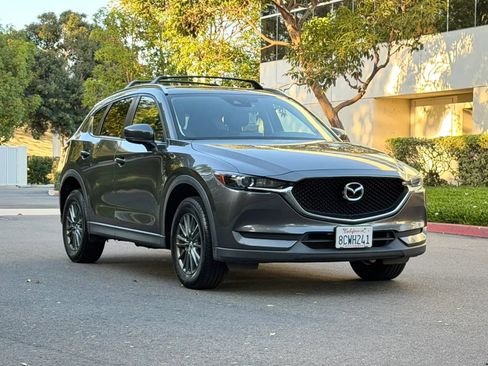 Used 2017 MAZDA CX-5 Touring w/ Preferred Equipment Package AWD/4WD image 2