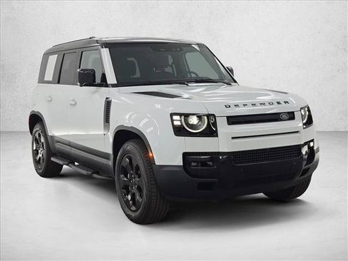 New 2026 Land Rover Defender 110 S AWD/4WD image 7