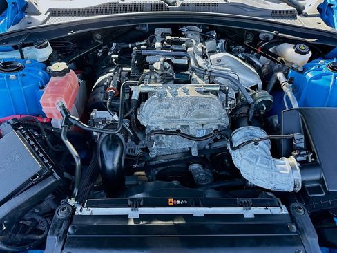 Used 2022 Chevrolet Camaro LS image 27