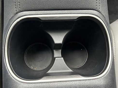 Used 2022 Subaru Legacy Limited image 35