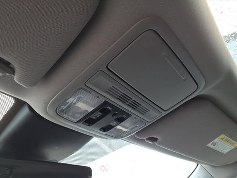 Used 2024 Honda Odyssey EX-L image 21