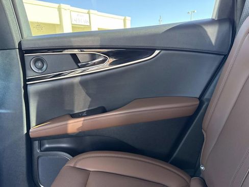 Certified 2023 Lincoln Nautilus Reserve w/ Equipment Group 201A image 15