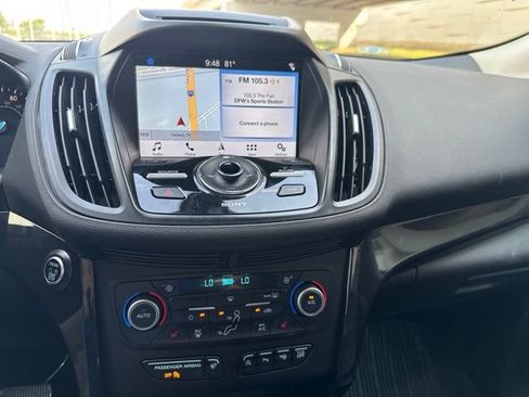 Used 2018 Ford Escape Titanium FWD image 18