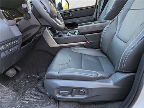 Used 2026 Toyota Tundra Limited AWD/4WD image 4