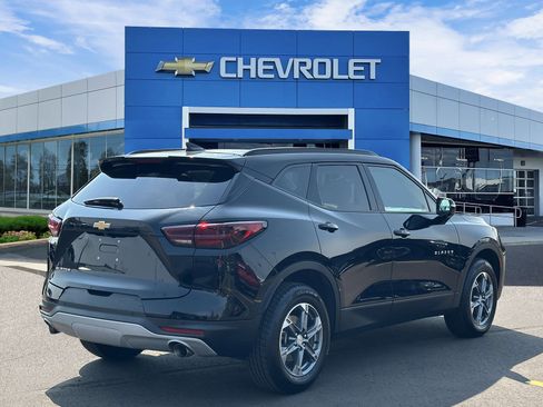 Certified 2024 Chevrolet Blazer LT w/ LPO, Floor Liner Package FWD image 4