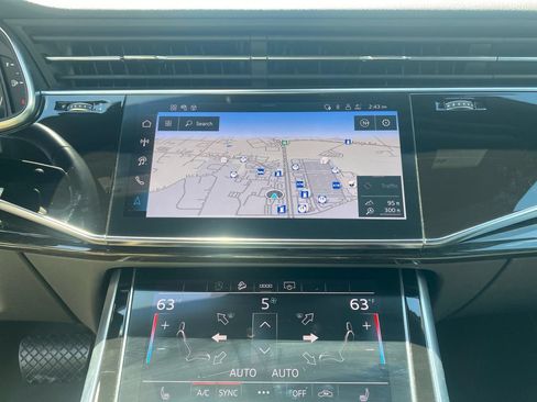 Used 2025 Audi Q7 3.0T Premium Plus AWD/4WD image 22