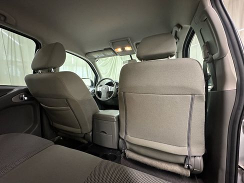 Used 2018 Nissan Frontier SV AWD/4WD image 18