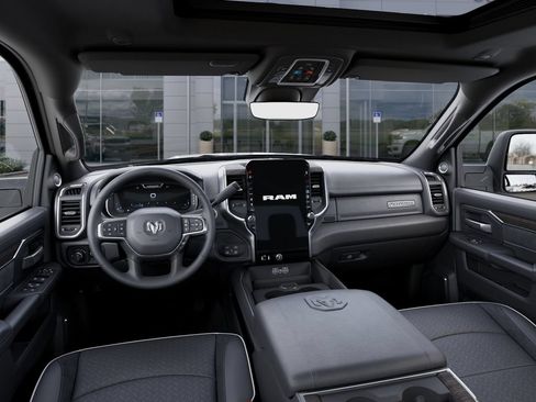 New 2026 RAM 2500 Laramie AWD/4WD image 14
