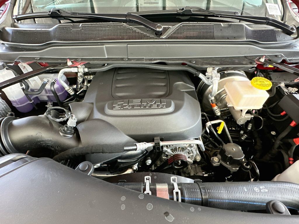 New 2027 RAM 2500 Tradesman AWD/4WD image 17