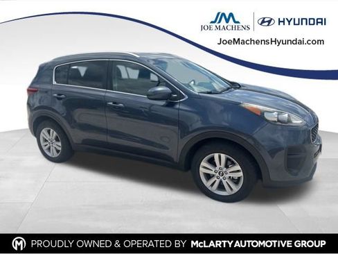 Used 2019 Kia Sportage LX w/ Option Group 017 FWD image 2