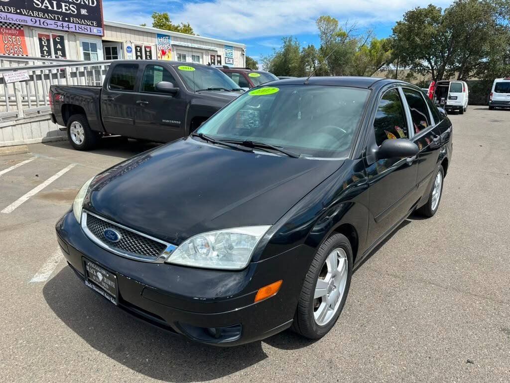 Used 2007 Ford Focus SES FWD image 4