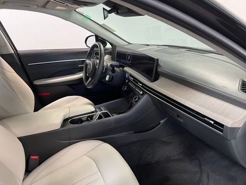 Used 2025 Hyundai Sonata Limited FWD image 11