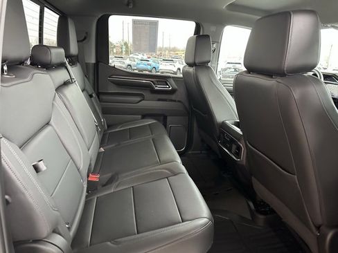 Certified 2023 GMC Sierra 1500 SLT image 27