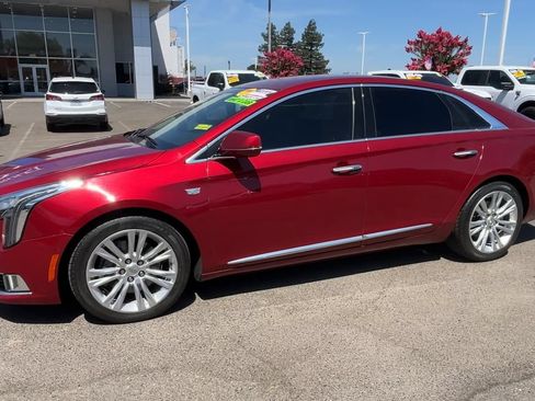 Used 2019 Cadillac XTS Luxury FWD image 3