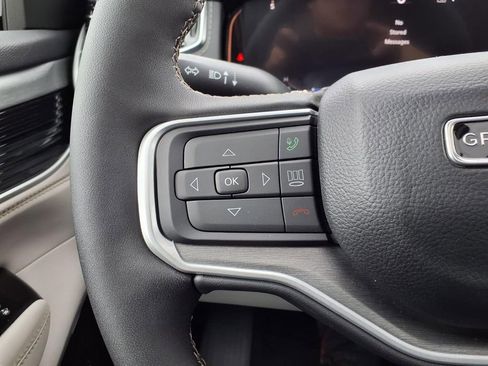 New 2026 Jeep Grand Wagoneer Limited AWD/4WD image 12