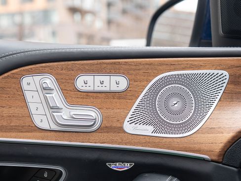 Used 2020 Mercedes-Benz GLS 450 4MATIC image 42