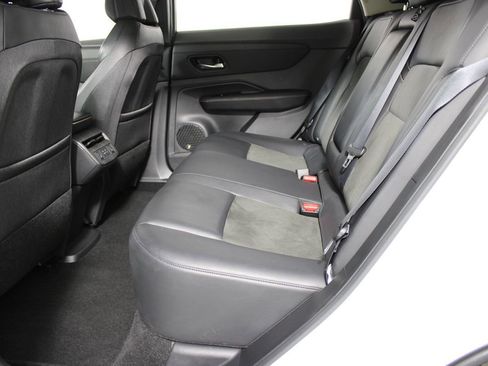 Used 2023 Nissan Ariya FWD image 30