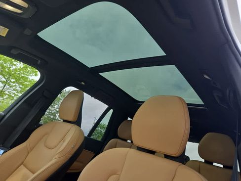 Used 2025 Volvo XC90 T8 Ultra w/ Protection Package Premier image 25