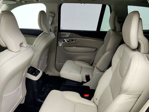 Used 2024 Volvo XC90 T8 Ultimate w/ Protection Package Premier AWD/4WD image 21