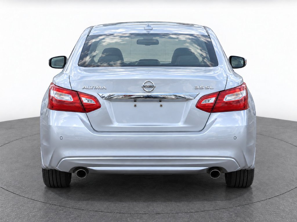 Used 2016 Nissan Altima 3.5 SL w/ 3.5 Technology Package FWD image 7