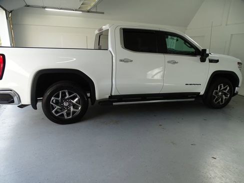 Used 2024 GMC Sierra 1500 SLT w/ SLT Premium Plus Package AWD/4WD image 25