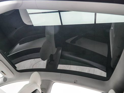 Used 2020 Tesla Model Y Long Range AWD/4WD image 33