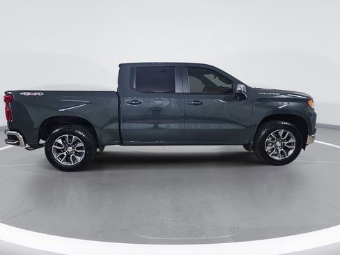 Certified 2025 Chevrolet Silverado 1500 LT image 2