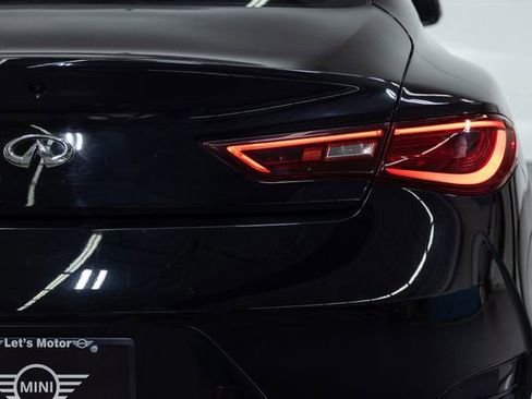 Used 2018 INFINITI Q60 3.0t Luxe w/ Cargo Package image 8