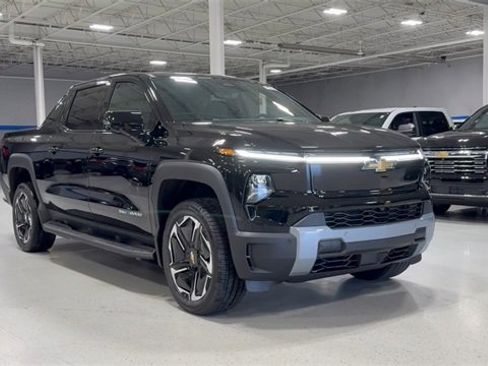 New 2026 Chevrolet Silverado EV LT image 2