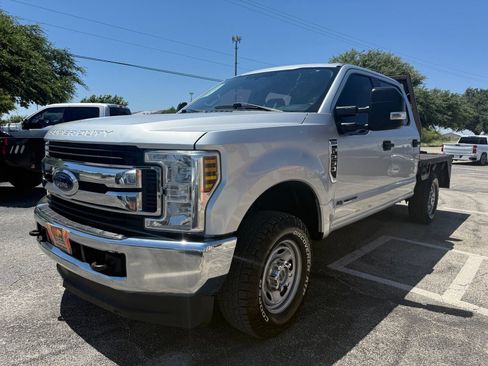 Used 2019 Ford F250 XL w/ STX Appearance Package AWD/4WD image 7