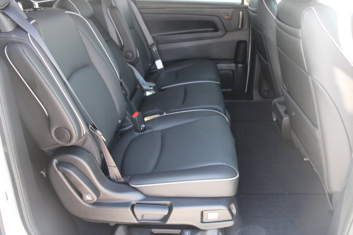 Used 2026 Honda Odyssey Elite image 18
