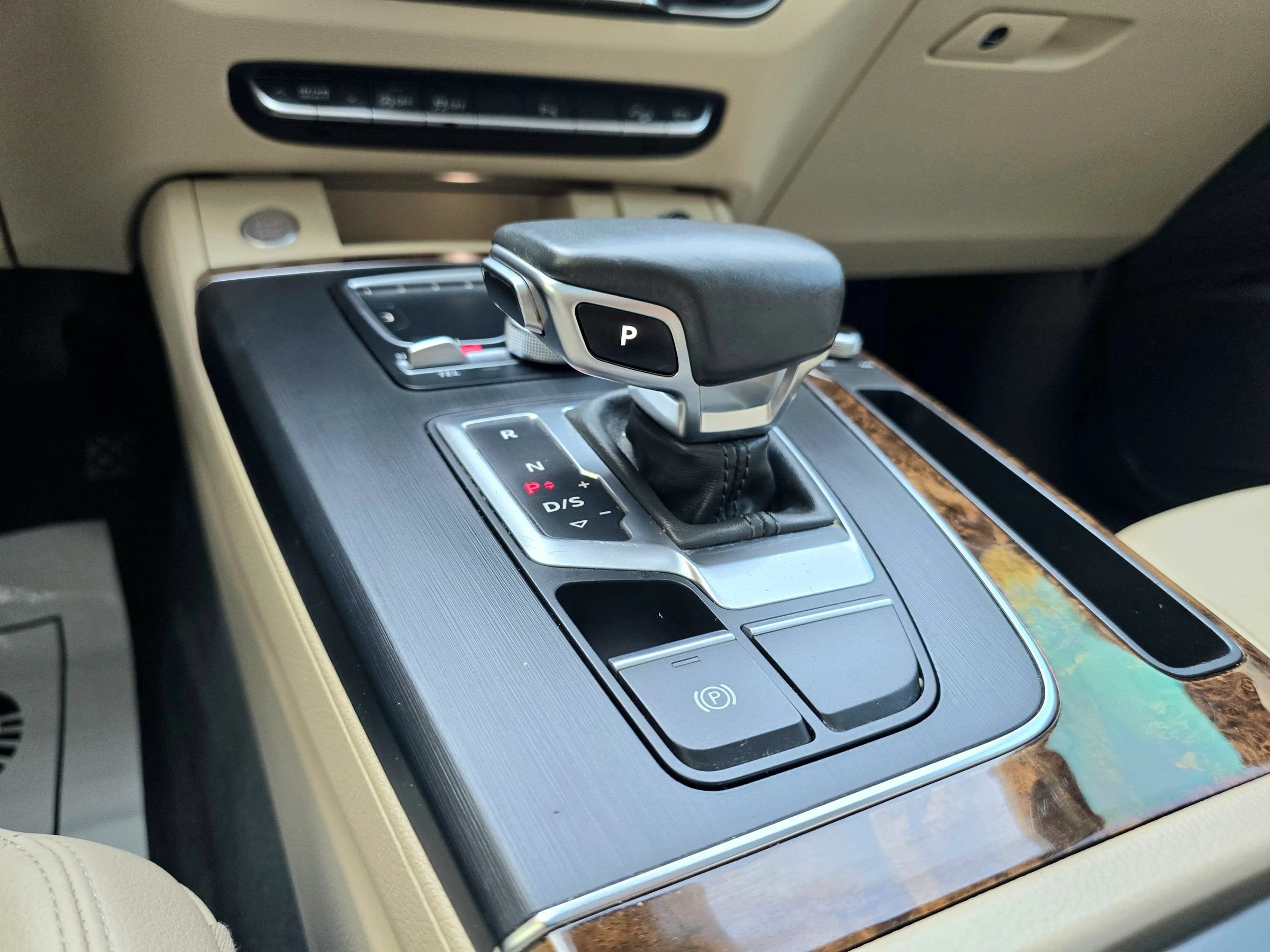 Used 2018 Audi Q5 2.0T Premium Plus w/ Premium Plus Package AWD/4WD image 43