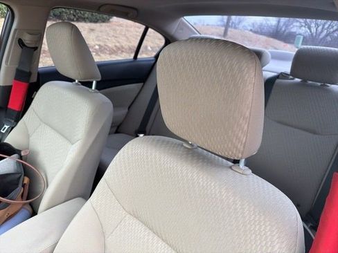 Used 2015 Honda Civic EX image 9