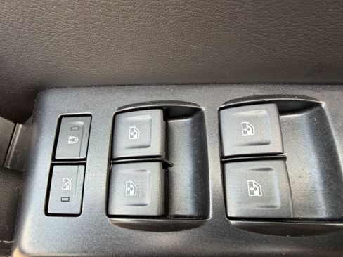 Used 2017 Chevrolet Suburban LS AWD/4WD image 15