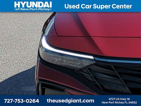 Certified 2024 Hyundai Elantra SEL w/ Convenience Package FWD image 9