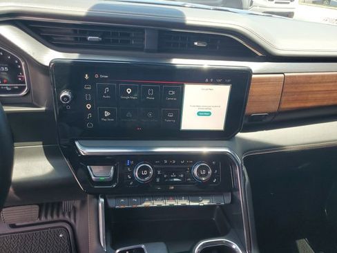 Used 2025 GMC Sierra 1500 Denali Ultimate AWD/4WD image 16