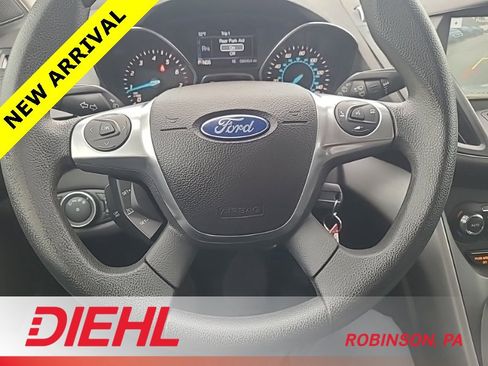 Used 2016 Ford Escape SE w/ SE Chrome Package image 13