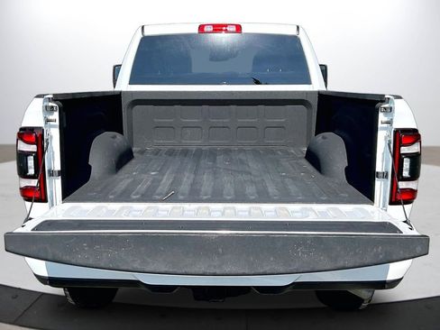 Certified 2024 RAM 2500 Big Horn w/ Night Edition AWD/4WD image 25