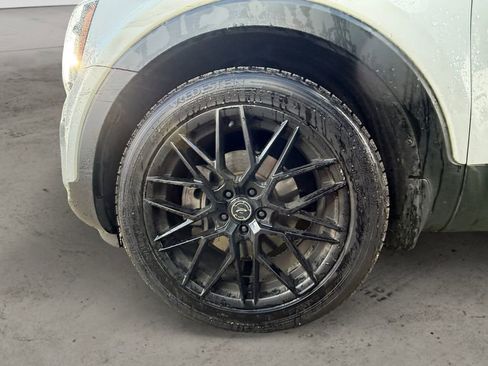 Used 2021 Kia Telluride LX image 10